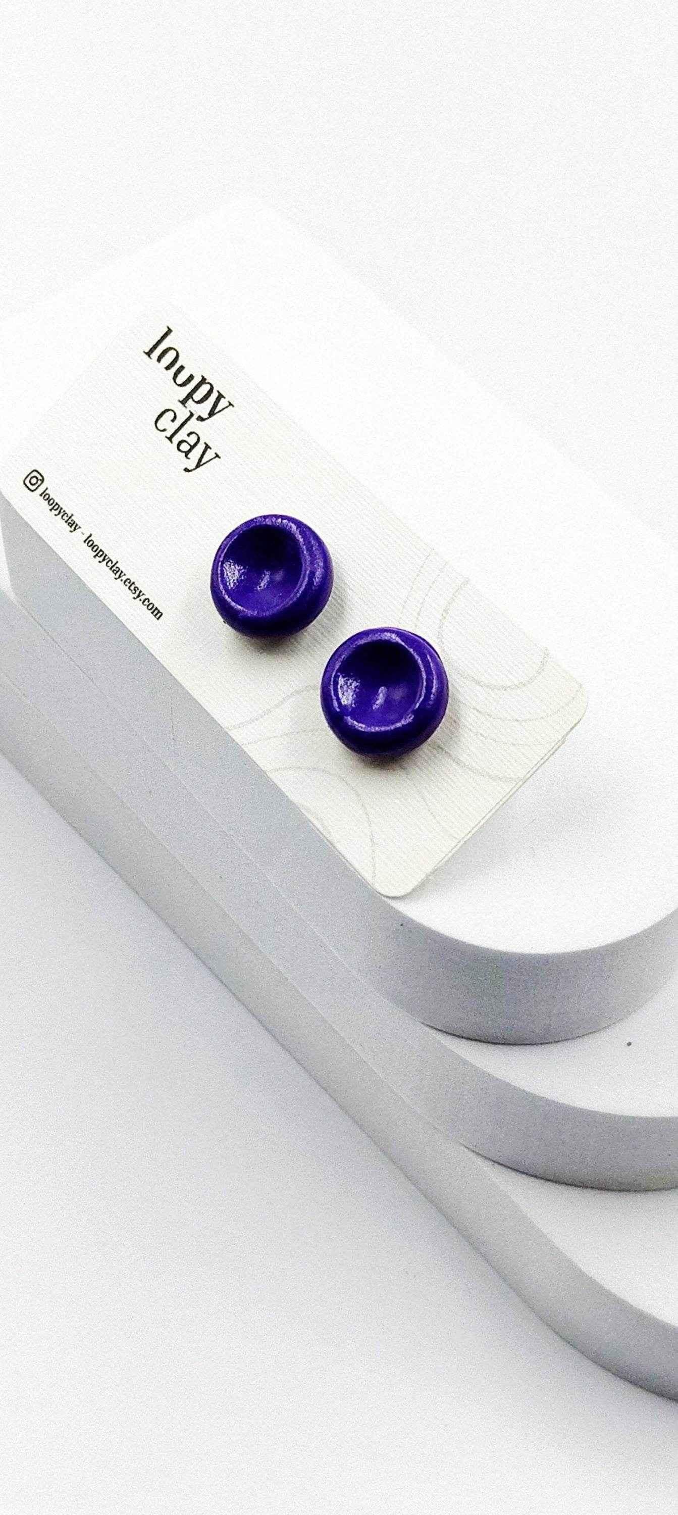 Orecchini a bottone dots