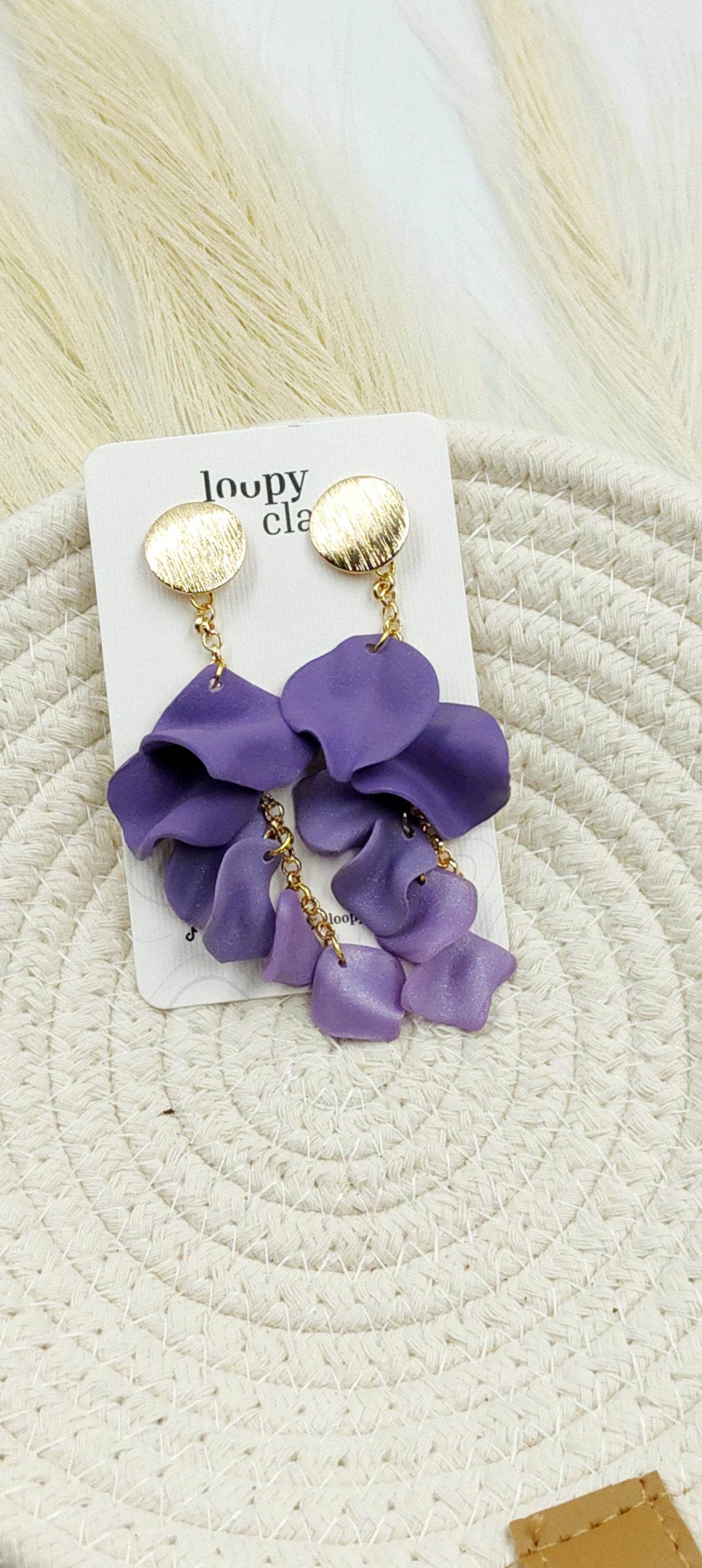 Orecchini petali di fiore primaverile, viola rosa e bianco