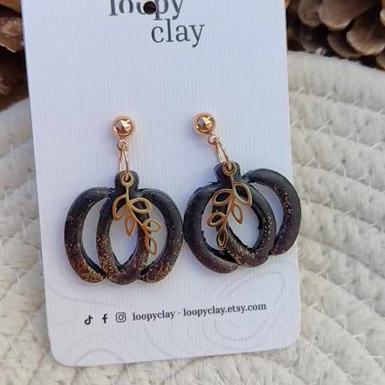 Orecchini Pendenti Zucca Notturna – Design Autunnale elegante