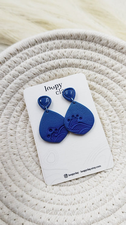 Drop Earrings in the shape of sea waves