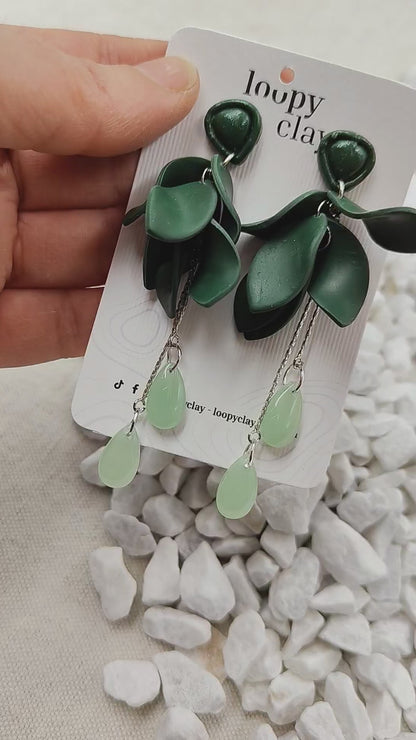 "Earrings 'Emerald Essence' | Depth and Light Reflections"